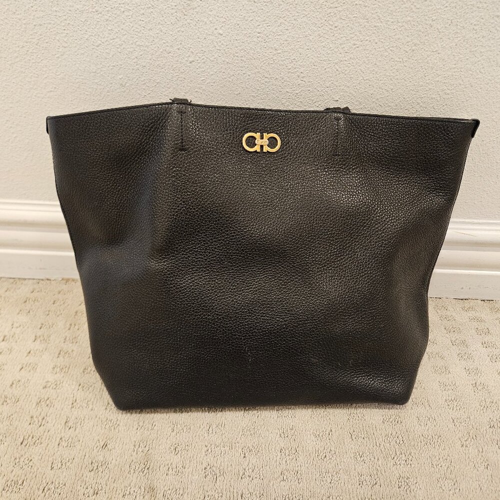 Salvatore Ferragamo Tote Bag - Black Leather